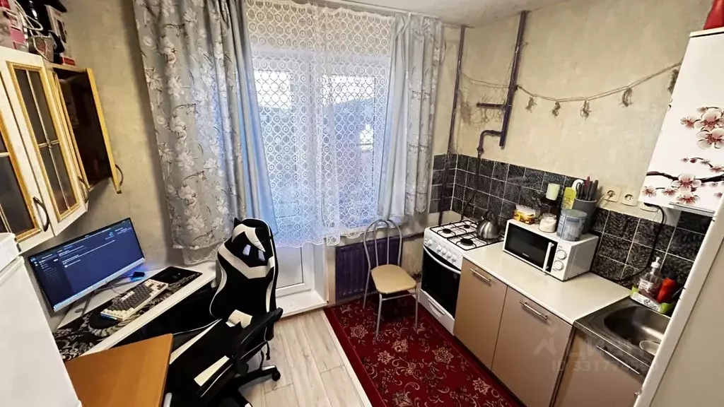 1-к кв. Псковская область, Печоры Индустриальная ул., 4 (32.9 м) - Фото 1