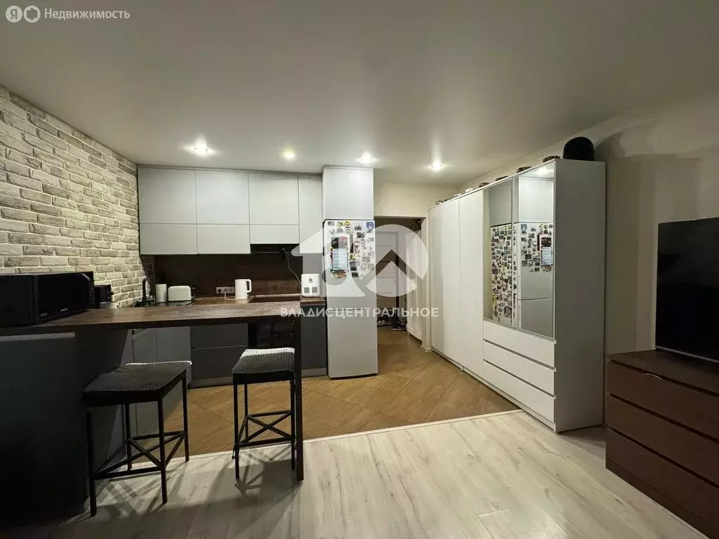 Квартира-студия: Новосибирск, Плющихинская улица, 2 (32.4 м) - Фото 1