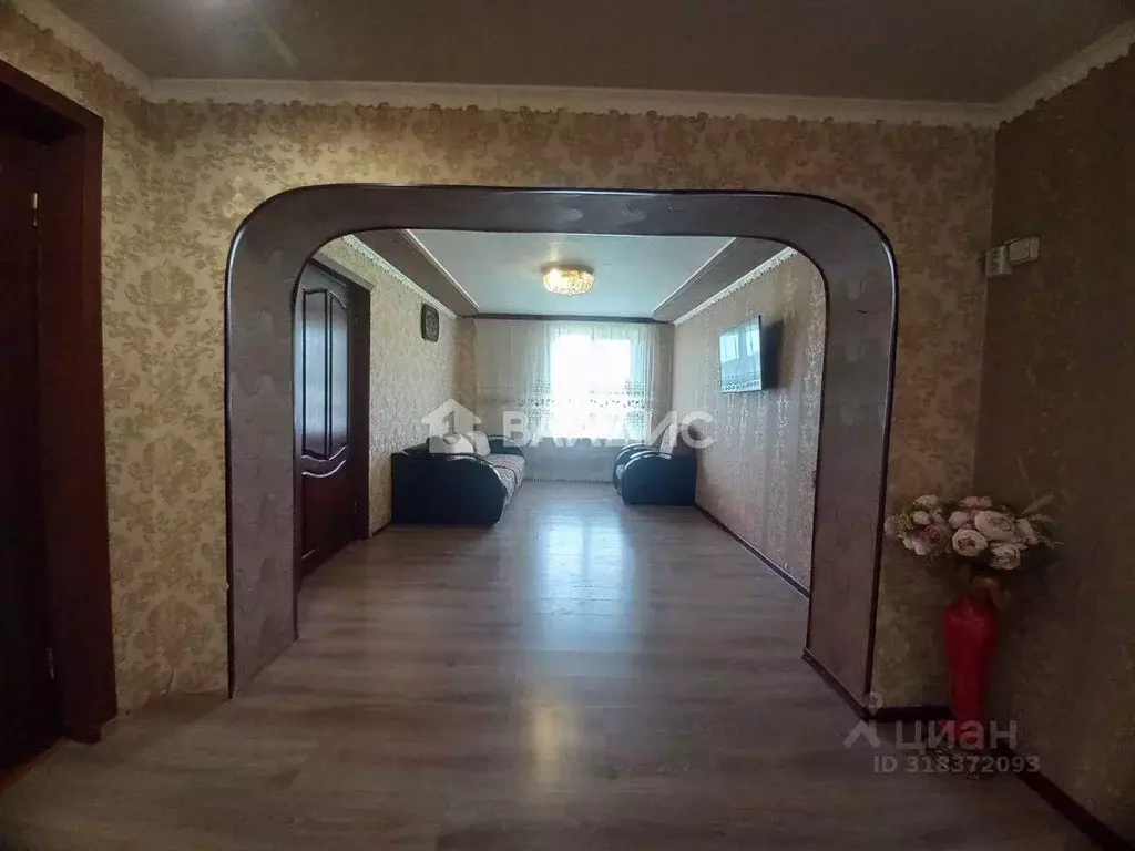 Дом в Ивановская область, Приволжск Кооперативный пер., 2 (100 м) - Фото 1