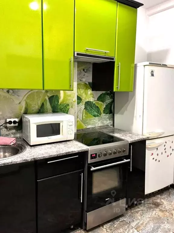 1-к кв. Омская область, Омск ул. Крупской, 34 (36.0 м) - Фото 1