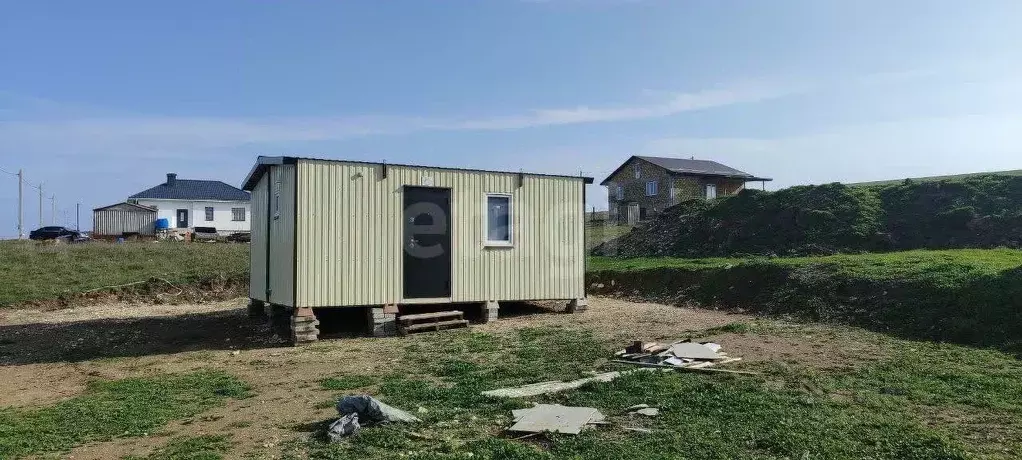Участок в Крым, Симферопольский район, Родниковское с/пос, с. ... - Фото 2