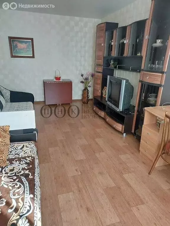 2-комнатная квартира: Кемерово, Октябрьский проспект, 43 (44.5 м) - Фото 1
