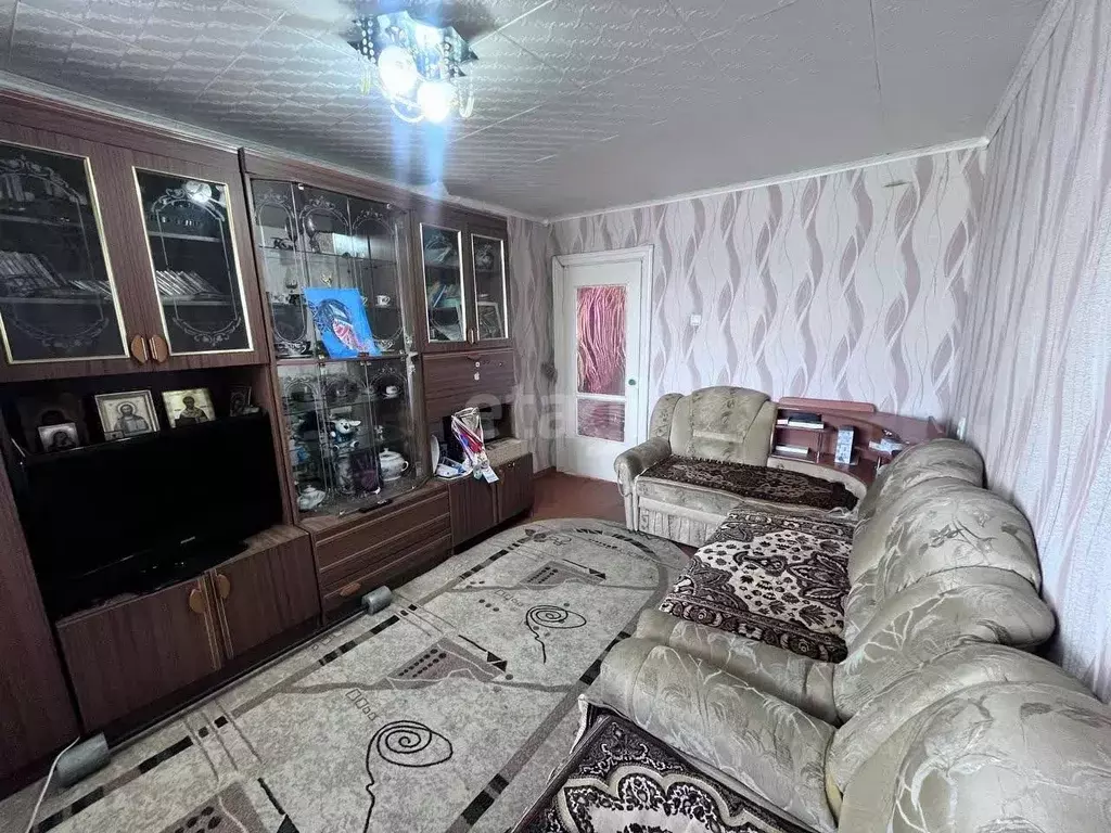 3-к кв. Татарстан, Альметьевск СУ-2 мкр, ул. Волгоградская, 23 (62.3 ... - Фото 0
