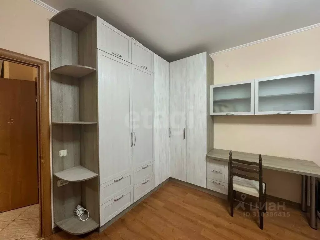 1-к кв. Крым, Феодосия ул. Боевая, 4 (37.1 м) - Фото 0