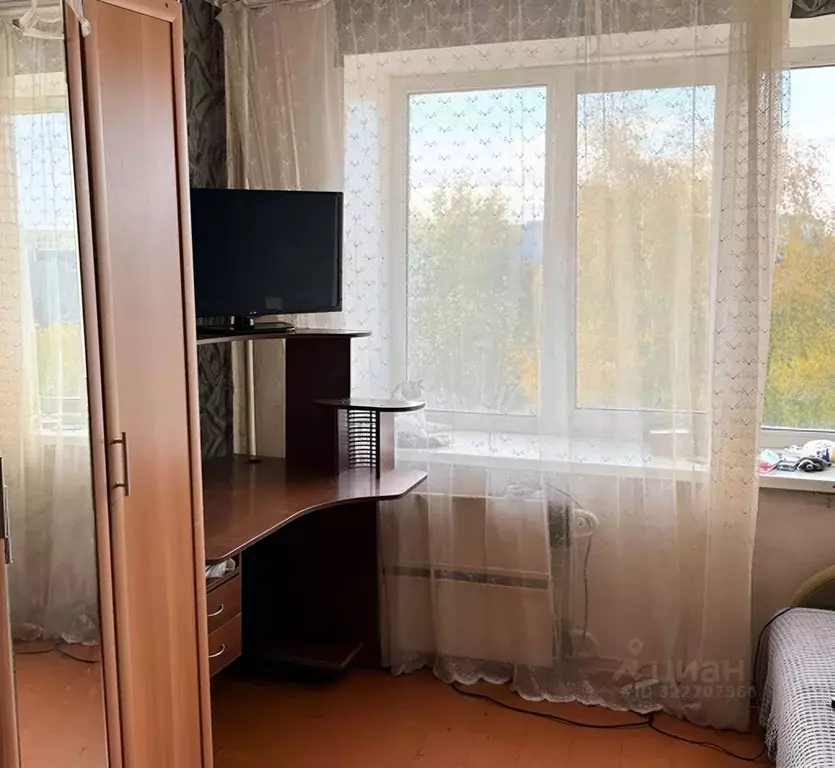 Комната Омская область, Омск ул. Суровцева, 104 - Фото 1