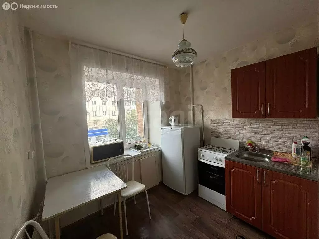 2-комнатная квартира: Курган, улица Пичугина, 18 (42 м) - Фото 1