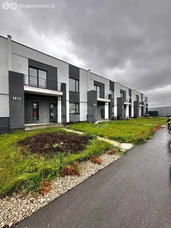 Дом в Подстепки, Литературная улица (180 м) - Фото 1