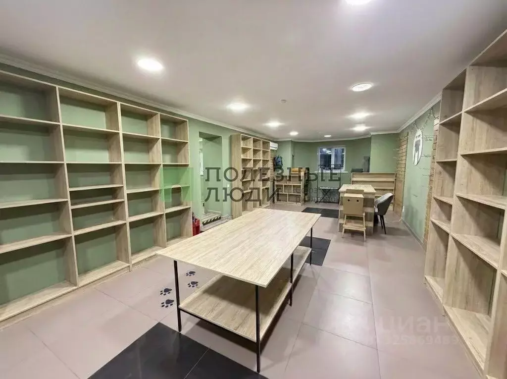 Помещение свободного назначения в Астраханская область, Астрахань ул. ... - Фото 1