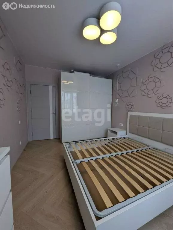 3-комнатная квартира: Кемерово, Московский проспект, 18к5 (80.6 м) - Фото 1