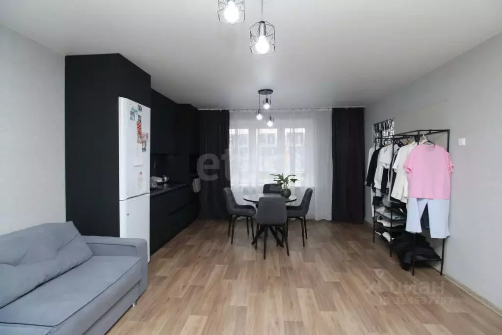 3-к кв. Красноярский край, Красноярск ул. Елены Стасовой, 48А (62.4 м) - Фото 1