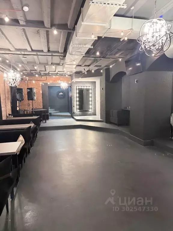 Помещение свободного назначения в Алтайский край, Барнаул просп. ... - Фото 1