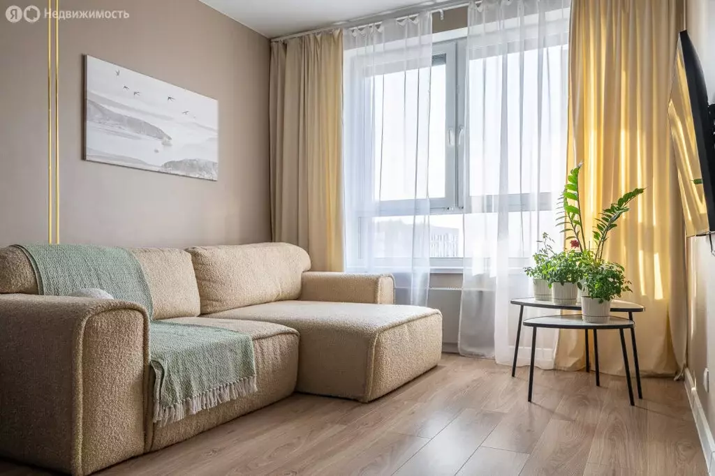 3-комнатная квартира: Екатеринбург, проспект Космонавтов, 9А (52.9 м) - Фото 1