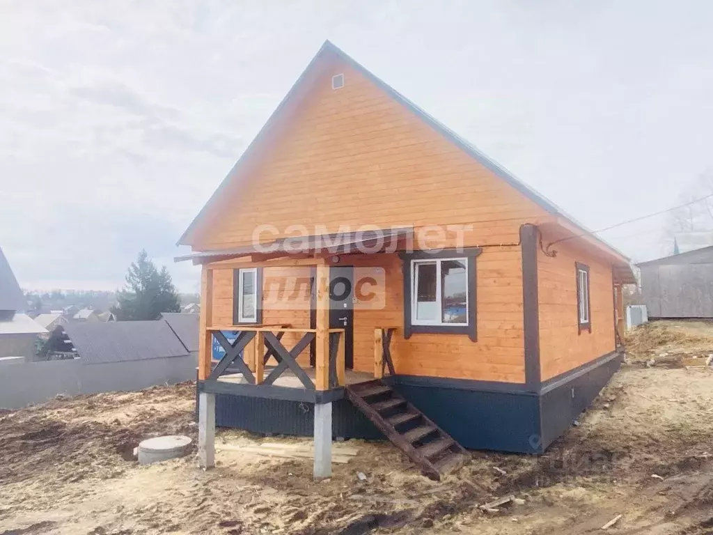 Дом в Башкортостан, Иглинский сельсовет, с. Иглино ул. Гагарина (90 м) - Фото 1