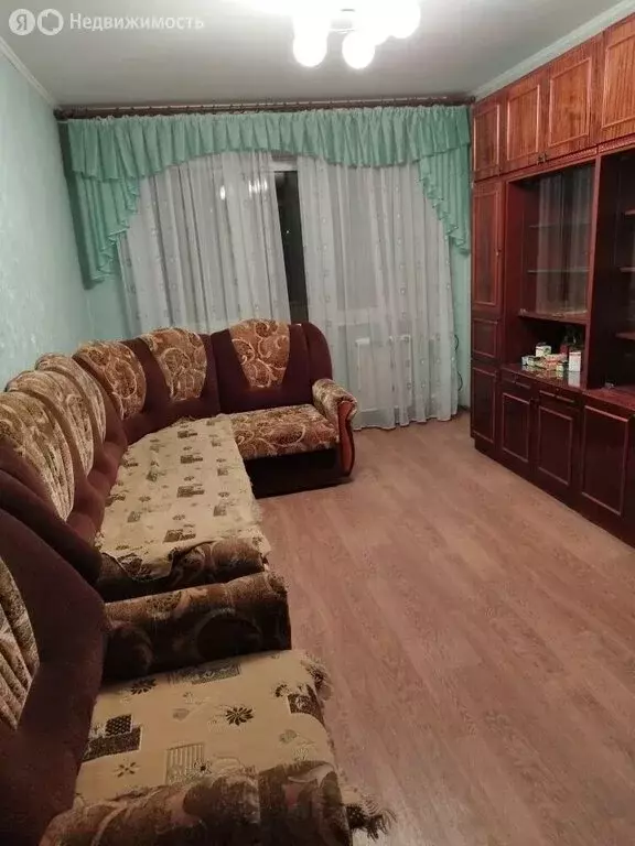3-комнатная квартира: Уфа, улица Александра Невского, 9 (57.9 м) - Фото 1