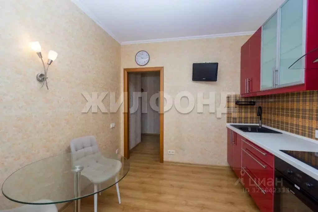 2-к кв. Алтайский край, Барнаул ул. Антона Петрова, 247А (63.4 м) - Фото 2