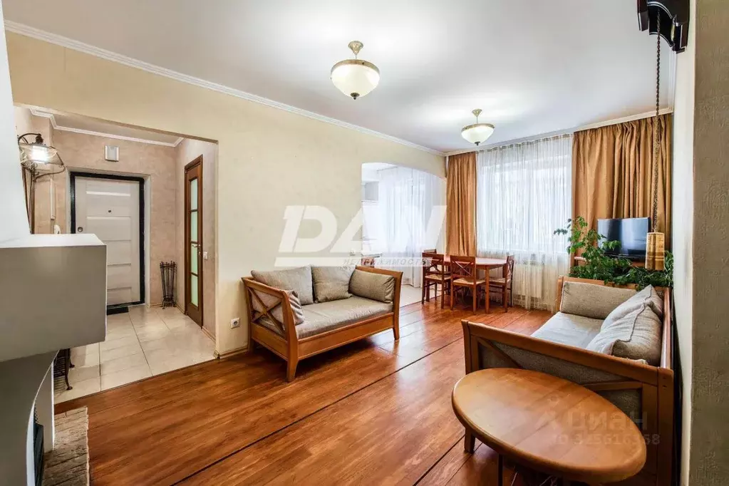 3-к кв. Челябинская область, Челябинск ул. Коммуны, 125 (58.7 м) - Фото 1