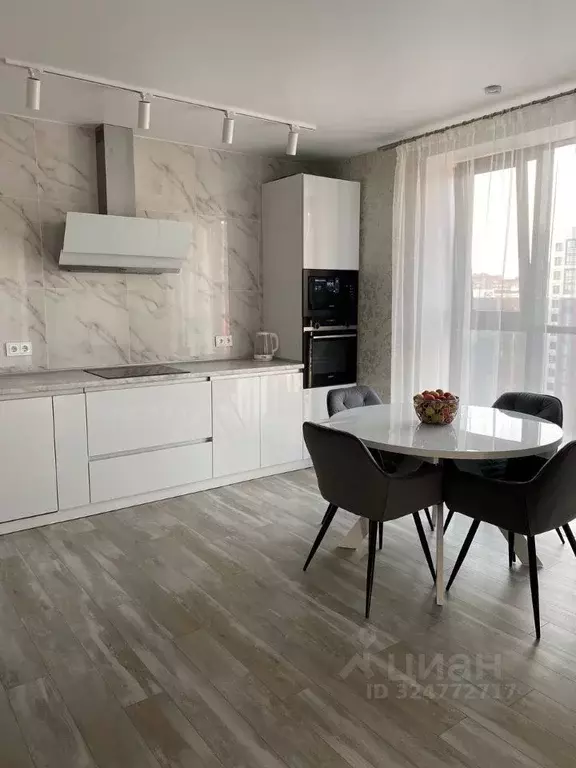 3-к кв. Башкортостан, Уфа ул. Рудольфа Нуреева, 1 (93.5 м) - Фото 1