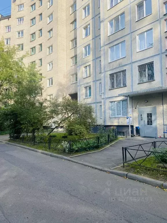 1-к кв. Санкт-Петербург ул. Вавиловых, 8К1 (30.7 м) - Фото 0