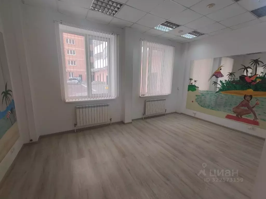 Помещение свободного назначения в Свердловская область, Екатеринбург ... - Фото 1