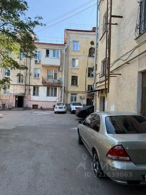 2-к кв. Севастополь ул. Надеждинцев, 5 (64.3 м) - Фото 1