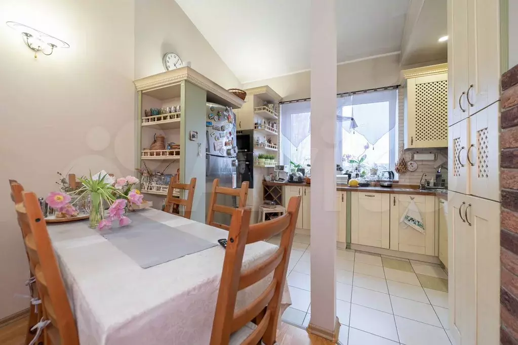 2-к. квартира, 70 м, 4/4 эт. - Фото 1