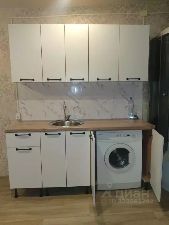 Комната Воронежская область, Воронеж ул. Молодогвардейцев, 12 (18.5 м) - Фото 1