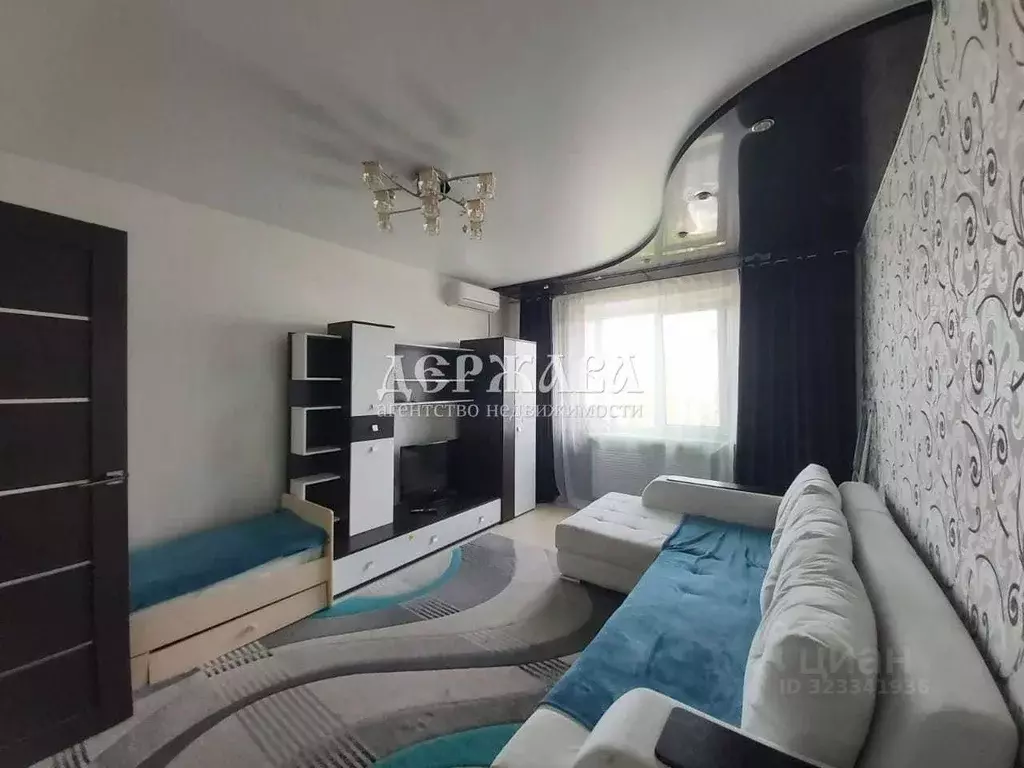 1-к кв. Белгородская область, Старый Оскол Макаренко мкр, 34 (40.0 м) - Фото 1