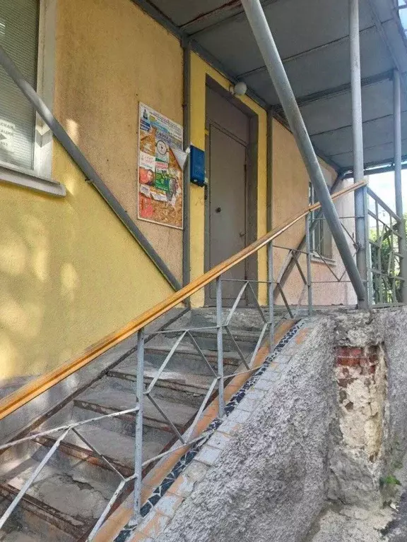 Комната Свердловская область, Екатеринбург ул. Баумана, 2А (16.6 м) - Фото 2