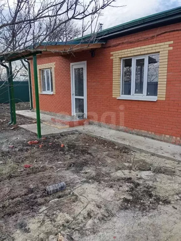 Дом в Ростовская область, Неклиновский район, с. Новобессергеневка ул. ... - Фото 1