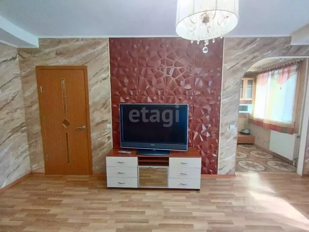 3-к кв. Ленинградская область, Кириши просп. Ленина, 17В (61.5 м) - Фото 2