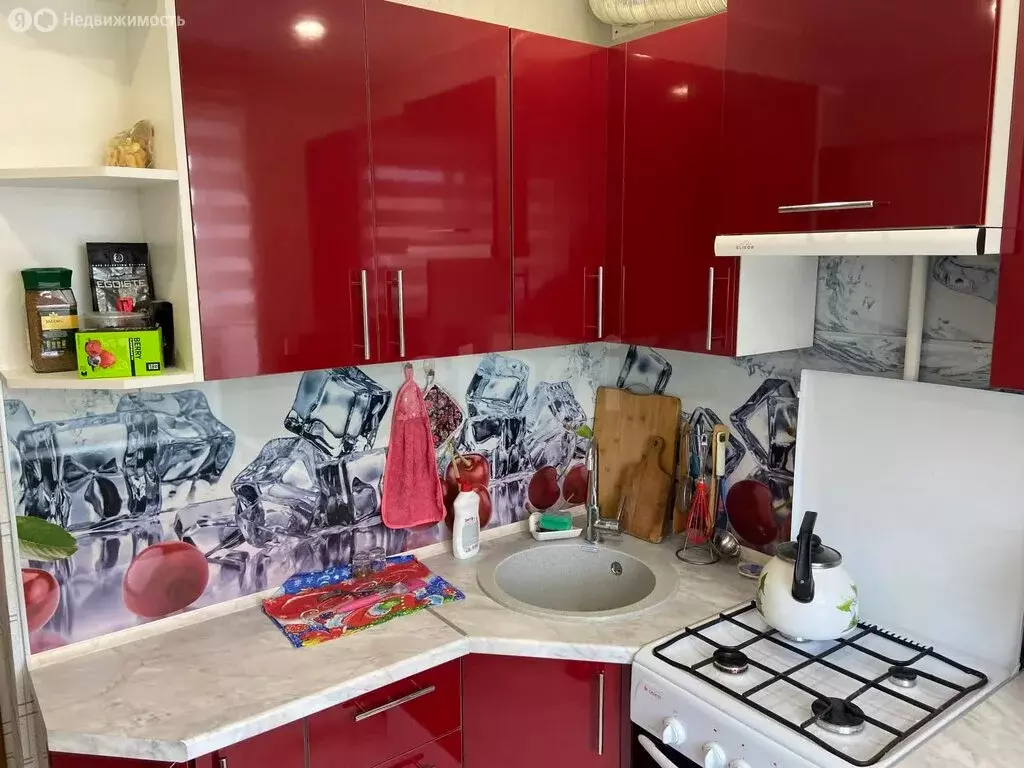 3-комнатная квартира: Тула, улица Пузакова, 44 (57.6 м) - Фото 1