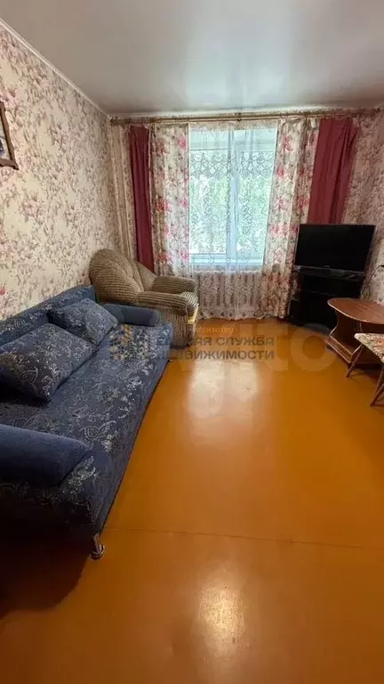 Комната 40 м в 1-к., 1/9 эт. - Фото 1