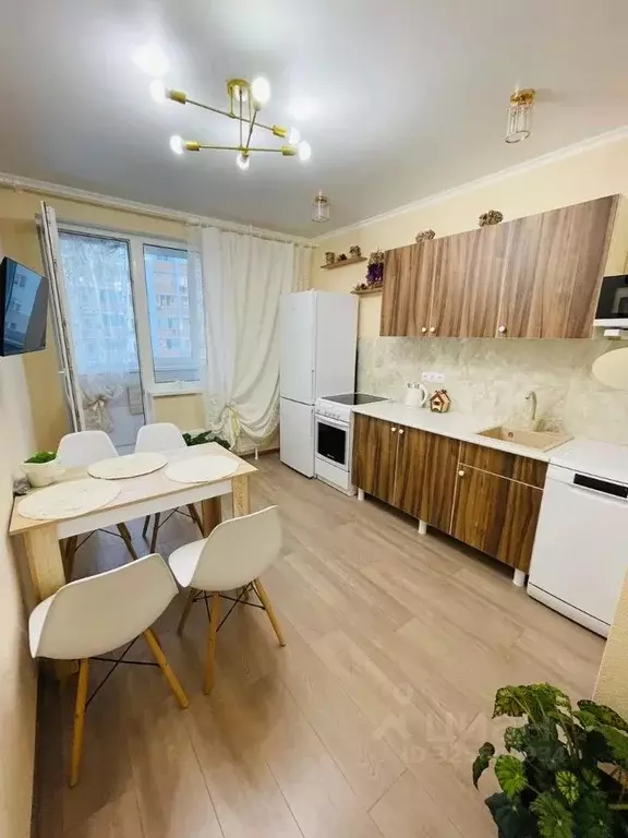 1-к кв. Саратовская область, Энгельс Пристанская ул., 85/1 (58.0 м) - Фото 1