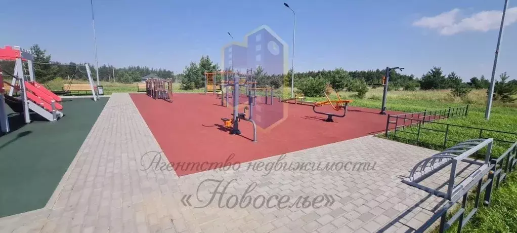 Участок в Белгородская область, Старый Оскол ул. Брусничная, 20 (15.0 ... - Фото 1