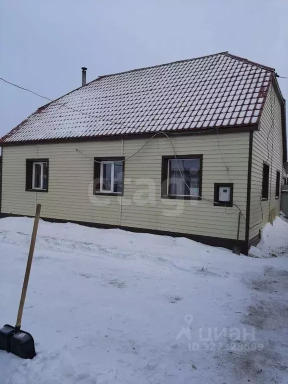 Дом в Бурятия, Иволгинский район, Сотниковское с/пос, с. Сотниково ул. ... - Фото 1