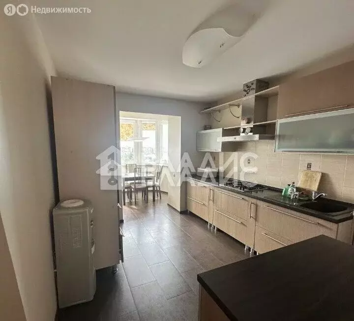 2-комнатная квартира: Смоленск, проезд Маршала Конева, 29 (71.2 м) - Фото 2