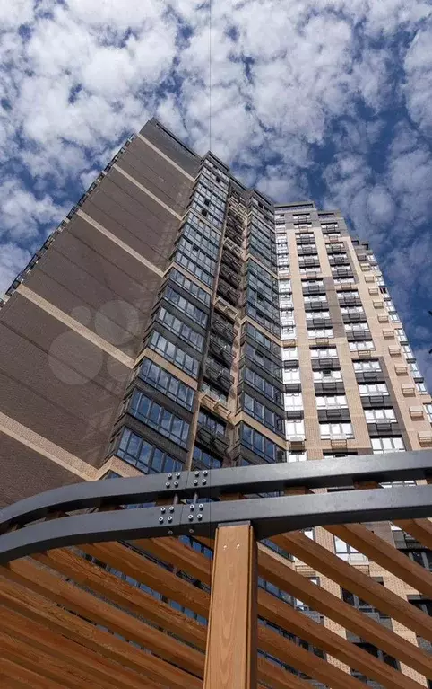 1-к. квартира, 50 м, 4/24 эт. - Фото 1