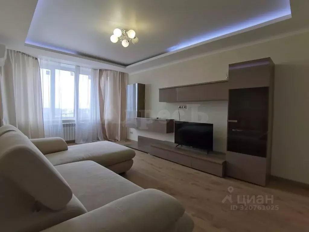 2-к кв. Воронежская область, Воронеж просп. Труда, 72 (80.0 м) - Фото 1