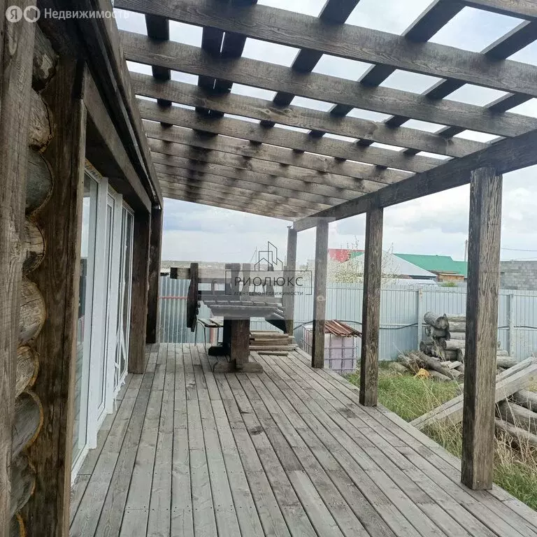 Дом в село Красная Башкирия, улица Рауфа Давлетова (120 м) - Фото 1