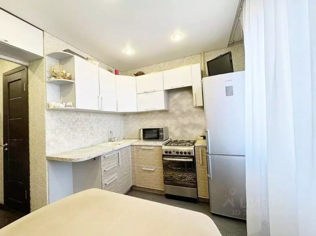 2-к кв. Татарстан, Казань ул. Фатыха Амирхана, 51 (54.4 м) - Фото 0