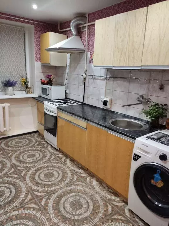 4-к. квартира, 84,9 м, 2/4 эт. - Фото 1