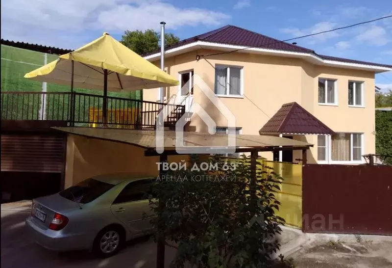 Дом в Самарская область, Самара Чапаевская ул., 83 (240 м) - Фото 0