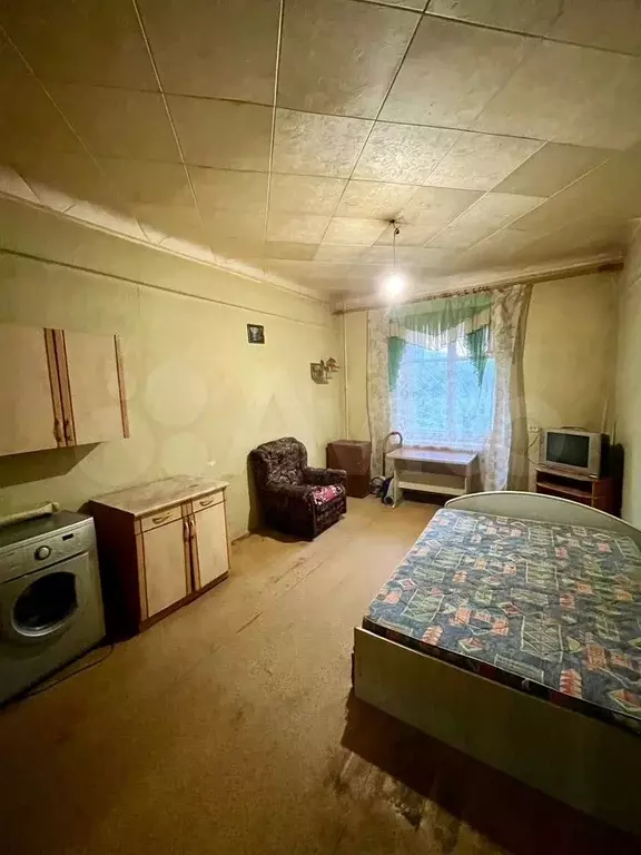 Комната 19 м в 1-к., 1/4 эт. - Фото 1
