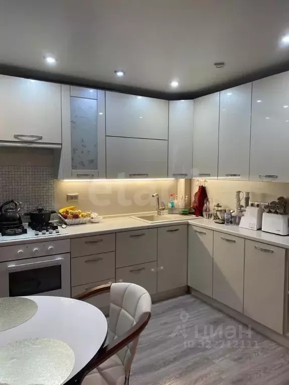 1-к кв. Архангельская область, Котлас ул. 70 лет Октября, 30А (48.2 м) - Фото 1