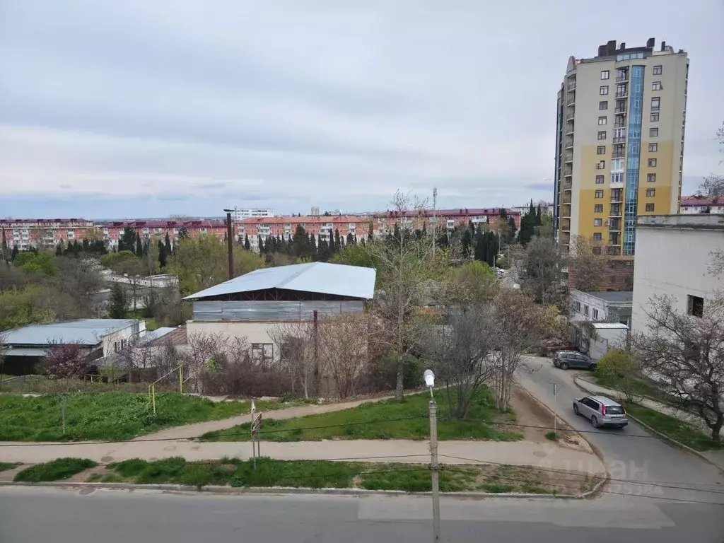 Комната Севастополь ул. Надежды Островской, 7 (18.0 м) - Фото 2