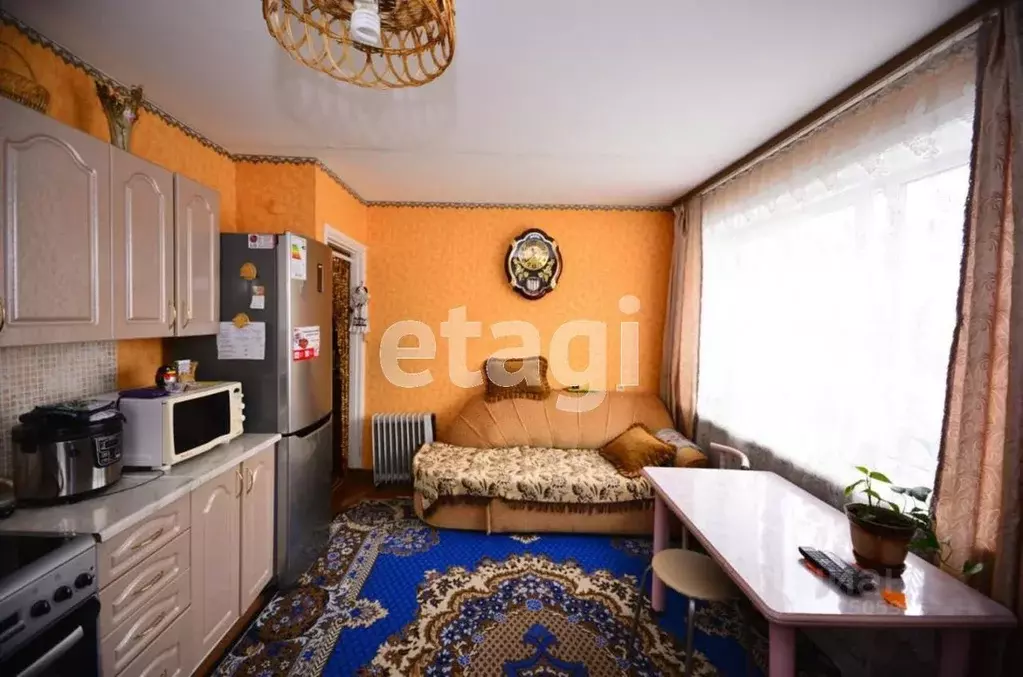 2-к кв. Сахалинская область, Южно-Сахалинск Охотская ул., 4 (42.2 м) - Фото 0