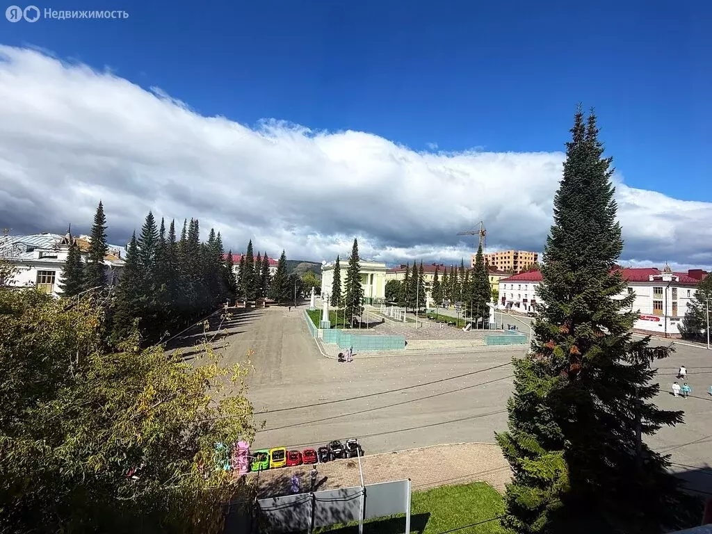 3-комнатная квартира: Белорецк, улица Карла Маркса, 53 (86.3 м) - Фото 1