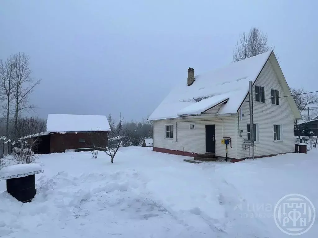 Дом в Ленинградская область, Выборгский район, пос. Первомайское ул. ... - Фото 0
