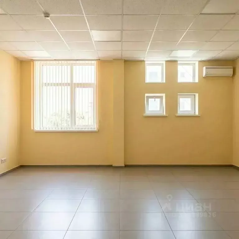 Офис в Севастополь ул. Вакуленчука, 33А (40 м) - Фото 1