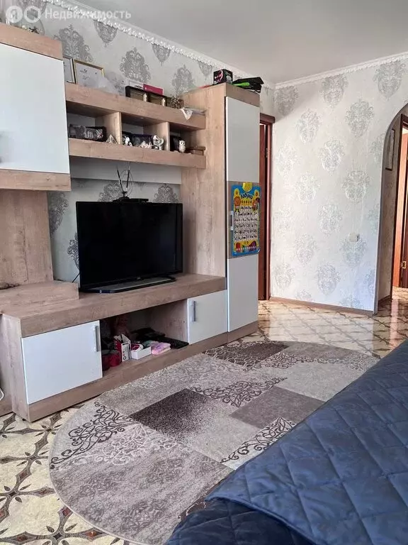 3-комнатная квартира: посёлок городского типа Суходол, Советская ... - Фото 1